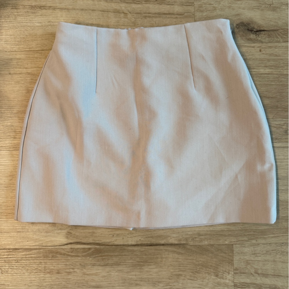 NWT Abercrombie & Fitch beige skirt